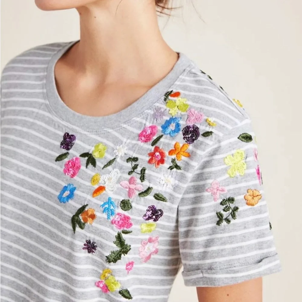 Anthropologie Gray and White Embellished Short Sleeve Tee - Picture 3 of 6